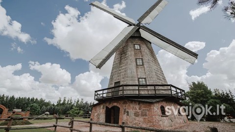 4 Vienintelis Lietuvoje veikiantis vėjo malūnas, Sodeliškių dvaro sodyboej